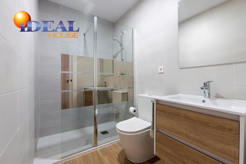 2 bedroom Flat for sale in Castell de Ferro with pool - € 190,000 (Ref: 9434081)