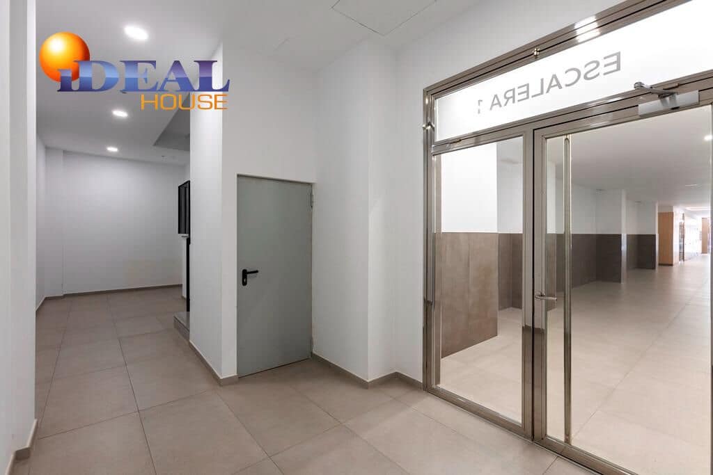 2 bedroom Flat for sale in Castell de Ferro with pool - € 190,000 (Ref: 9434081)