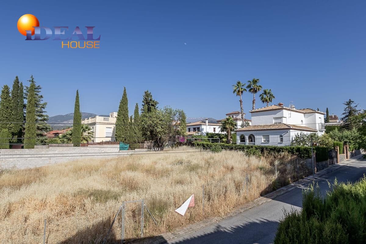 Chalet de 5 habitaciones en Gójar en venta con garaje - 420.000 € (Ref: 9434082)