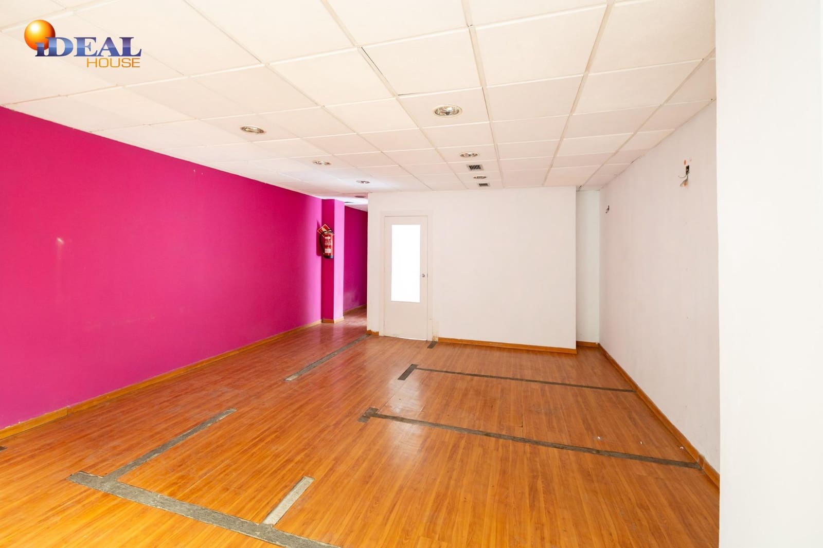 Kommersiell till salu i Granada stad - 93 000 € (Ref: 9434084)