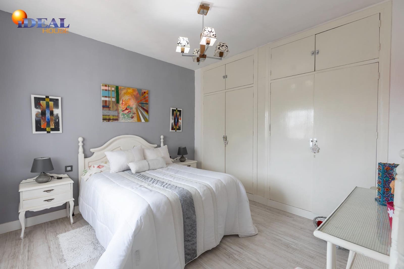 7 bedroom Villa for sale in Otura with pool garage - € 449,000 (Ref: 9434085)