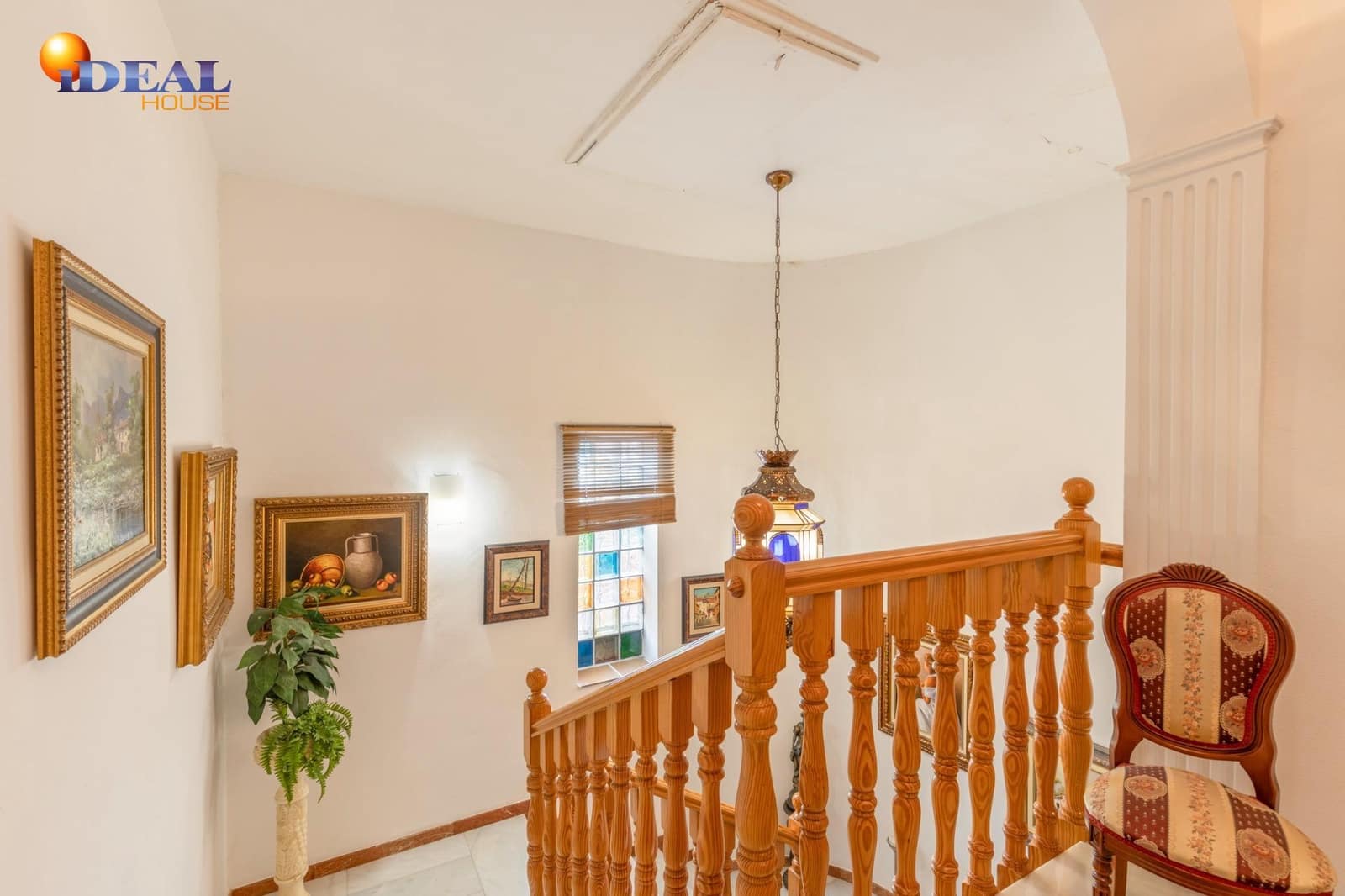 7 bedroom Villa for sale in Otura with pool garage - € 449,000 (Ref: 9434085)