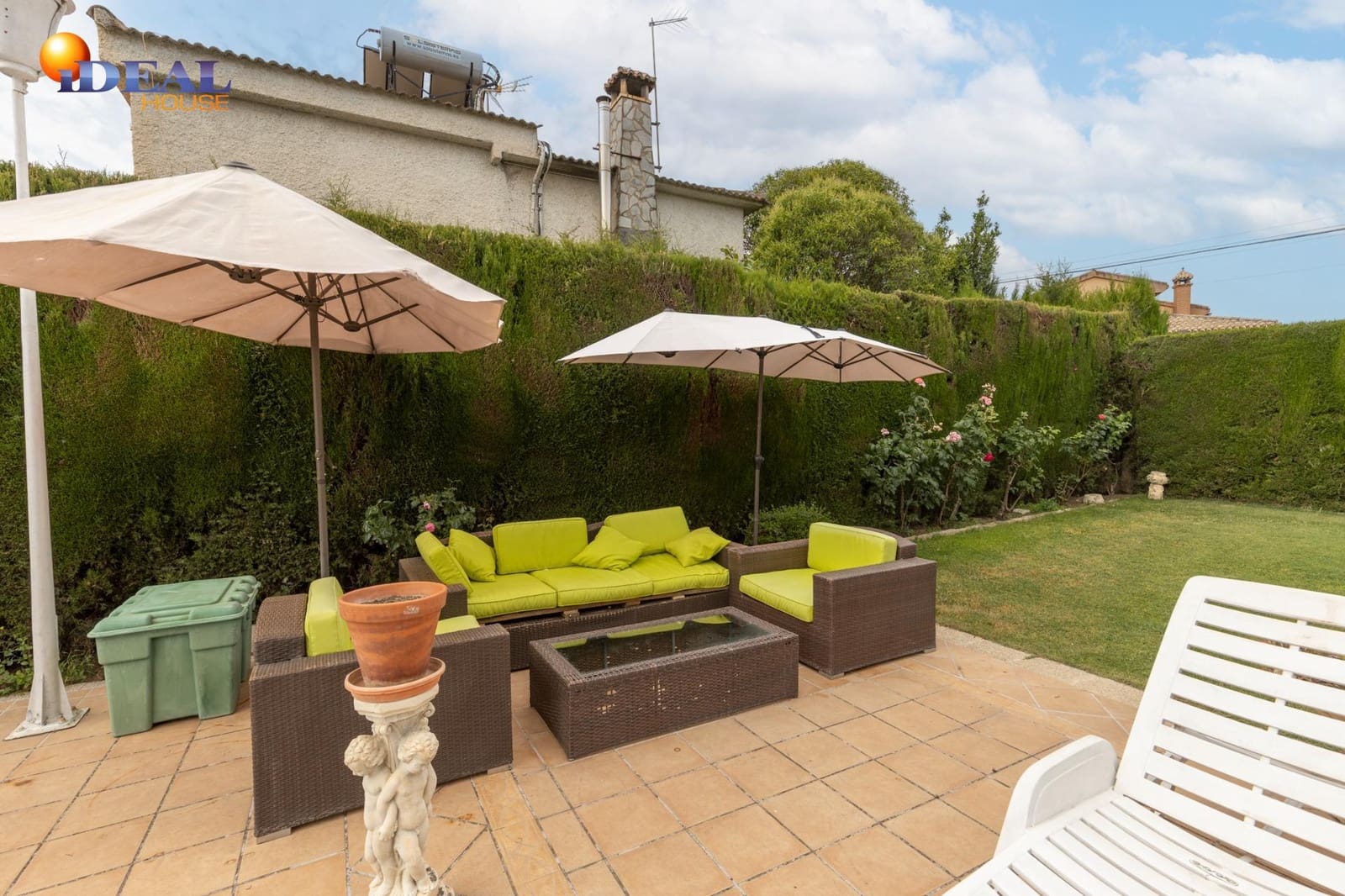 7 bedroom Villa for sale in Otura with pool garage - € 449,000 (Ref: 9434085)