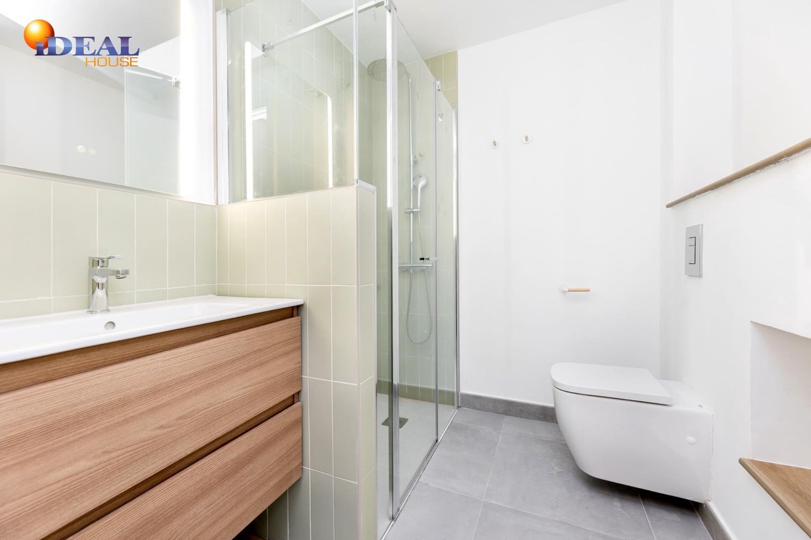 Piso de 1 habitación en Granada ciudad en venta - 209.000 € (Ref: 9434086)