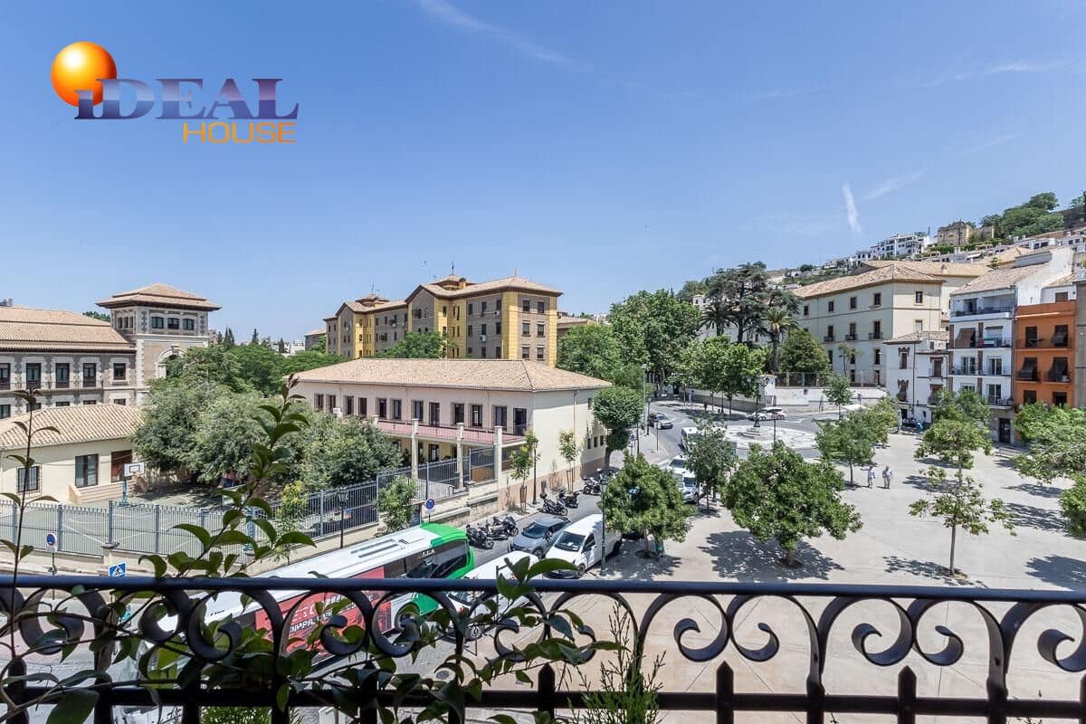 2 slaapkamer Rijtjeshuis te koop in Granada stad - € 399.000 (Ref: 9434087)