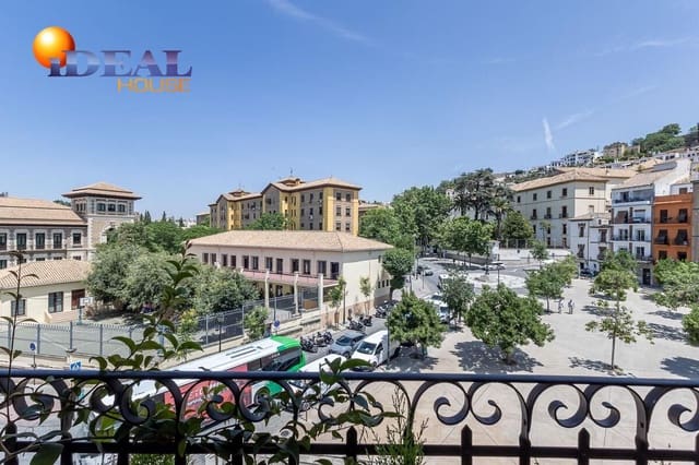 2 slaapkamer Rijtjeshuis te koop in Granada stad - € 399.000 (Ref: 9434087)