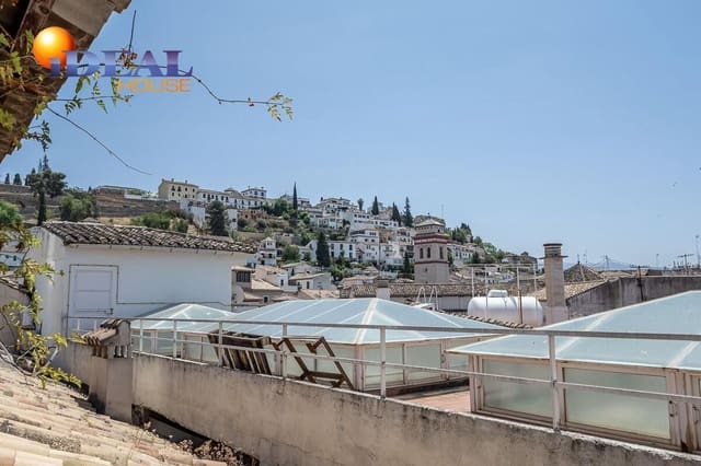 2 slaapkamer Rijtjeshuis te koop in Granada stad - € 399.000 (Ref: 9434087)