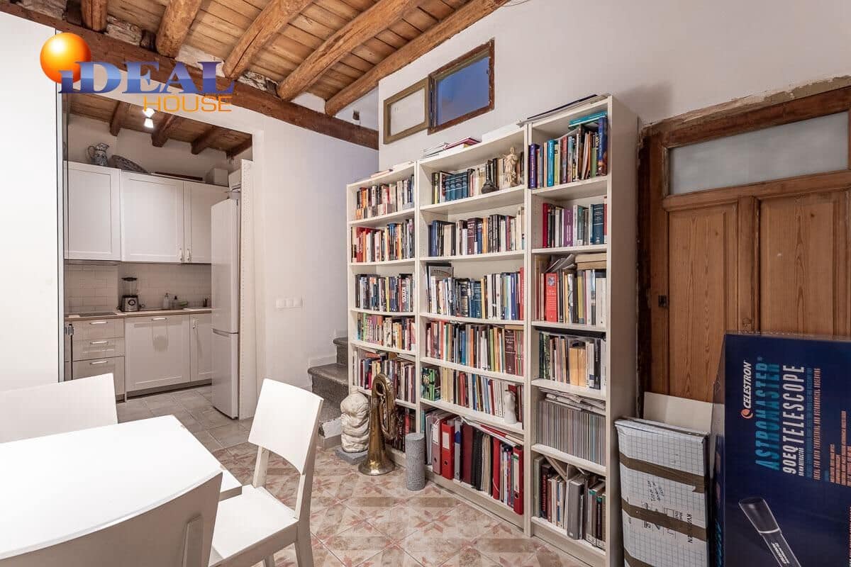 2 slaapkamer Rijtjeshuis te koop in Granada stad - € 399.000 (Ref: 9434087)