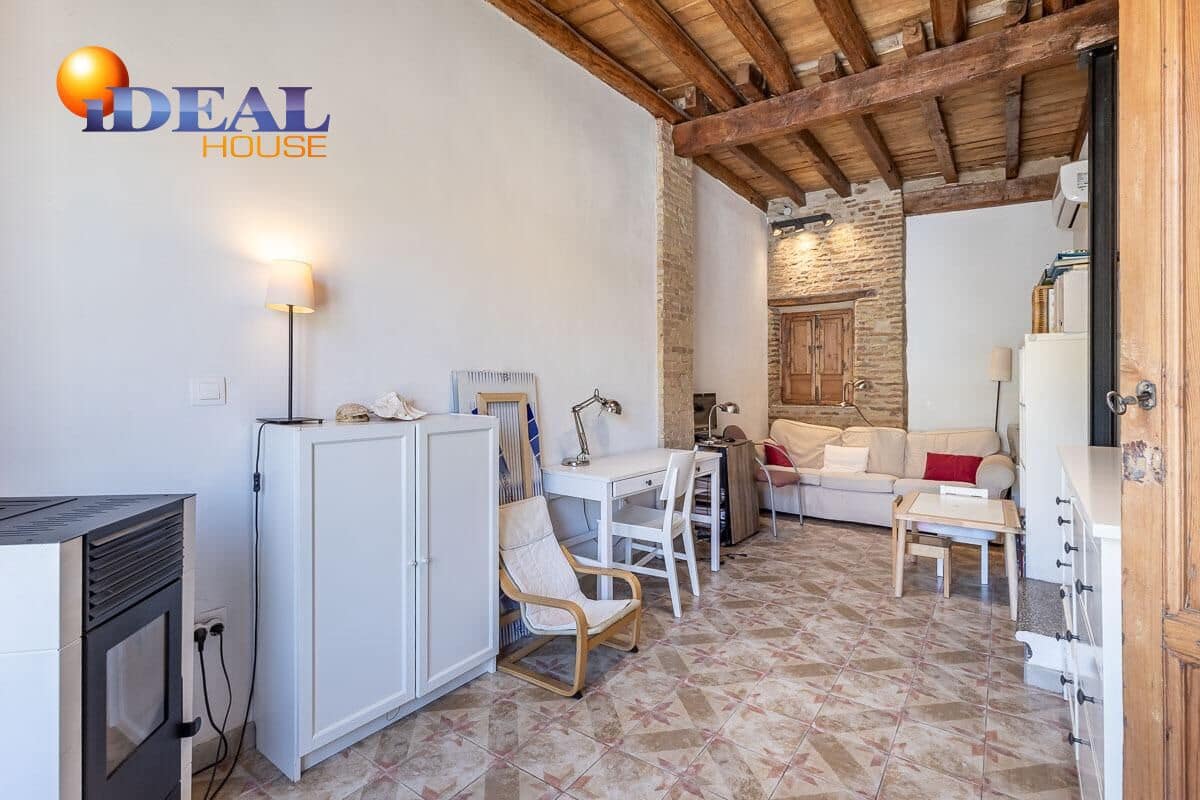 2 slaapkamer Rijtjeshuis te koop in Granada stad - € 399.000 (Ref: 9434087)