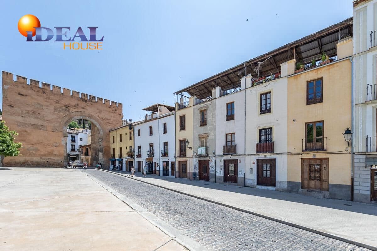 2 slaapkamer Rijtjeshuis te koop in Granada stad - € 399.000 (Ref: 9434087)