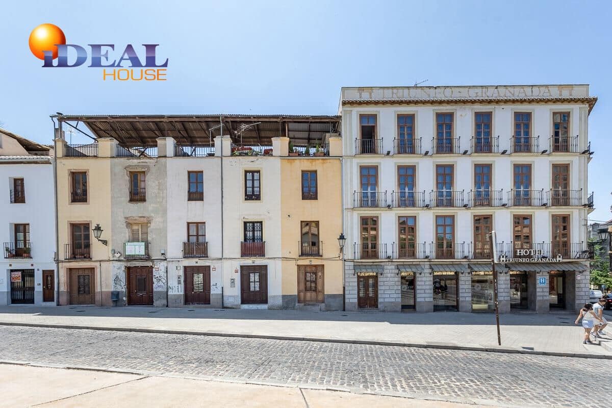 2 slaapkamer Rijtjeshuis te koop in Granada stad - € 399.000 (Ref: 9434087)