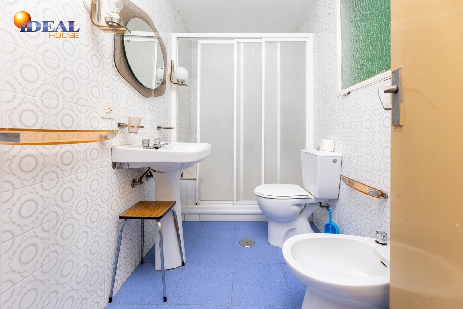 2 makuuhuone Omakotitalo myytävänä paikassa Churriana de la Vega mukana 
autotalli - 209 000 € (Ref: 9434088)