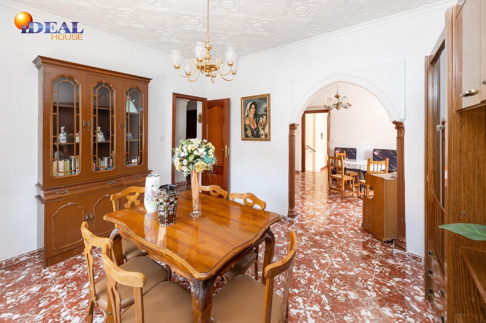 2 makuuhuone Omakotitalo myytävänä paikassa Churriana de la Vega mukana 
autotalli - 209 000 € (Ref: 9434088)