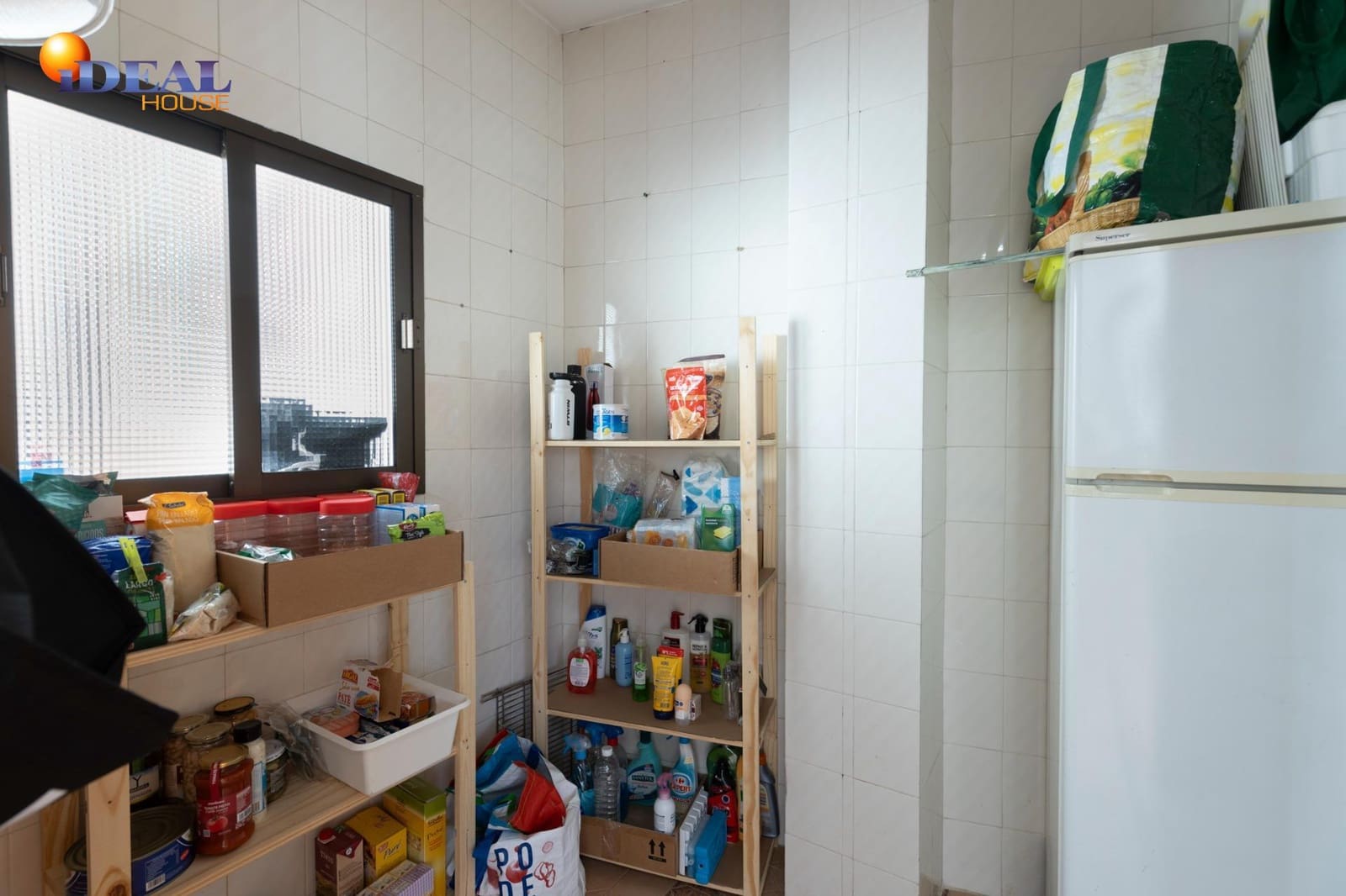 5 bedroom Townhouse for sale in Chauchina with garage - € 300,000 (Ref: 9434093)