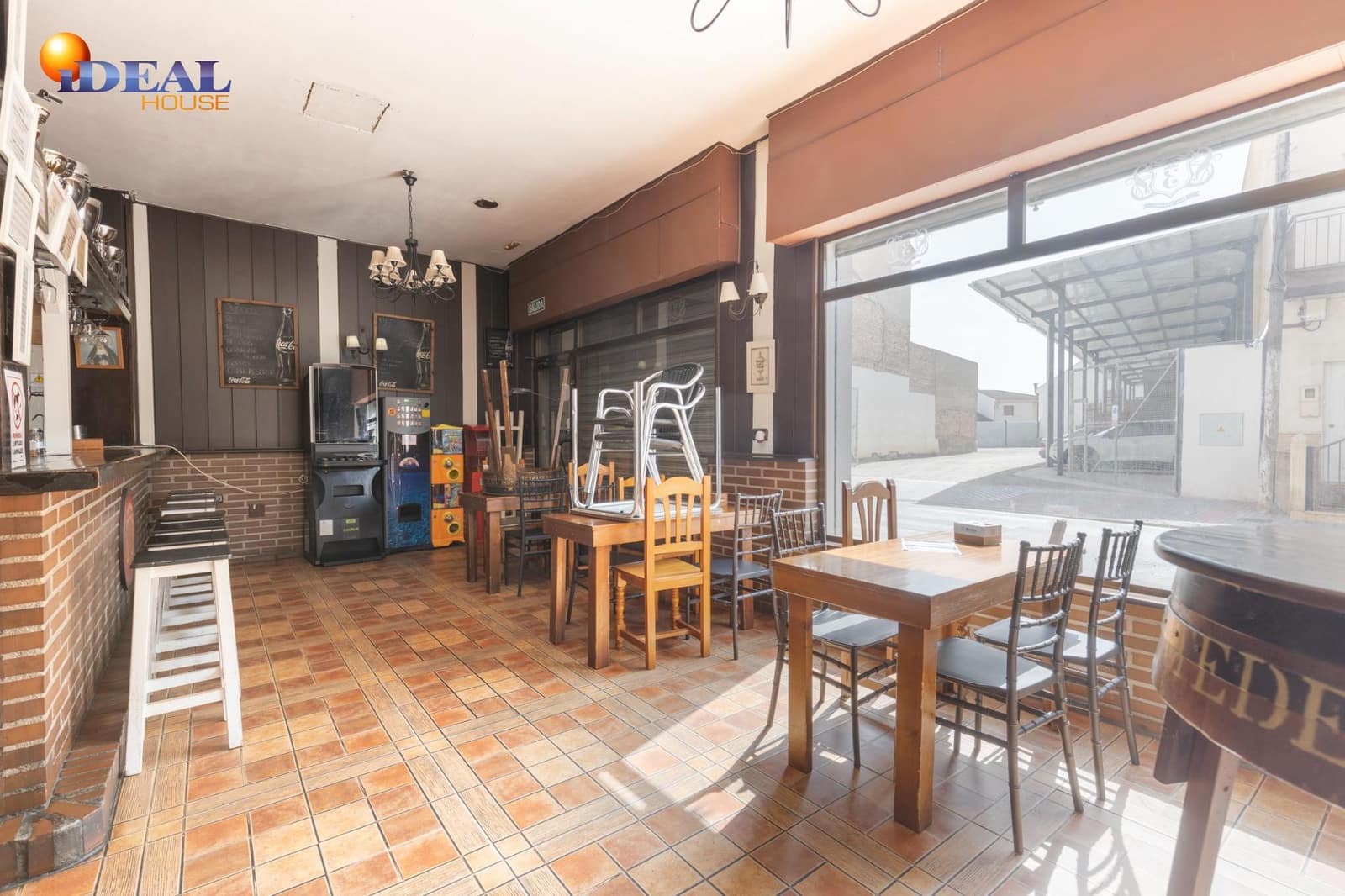 5 bedroom Townhouse for sale in Chauchina with garage - € 300,000 (Ref: 9434093)