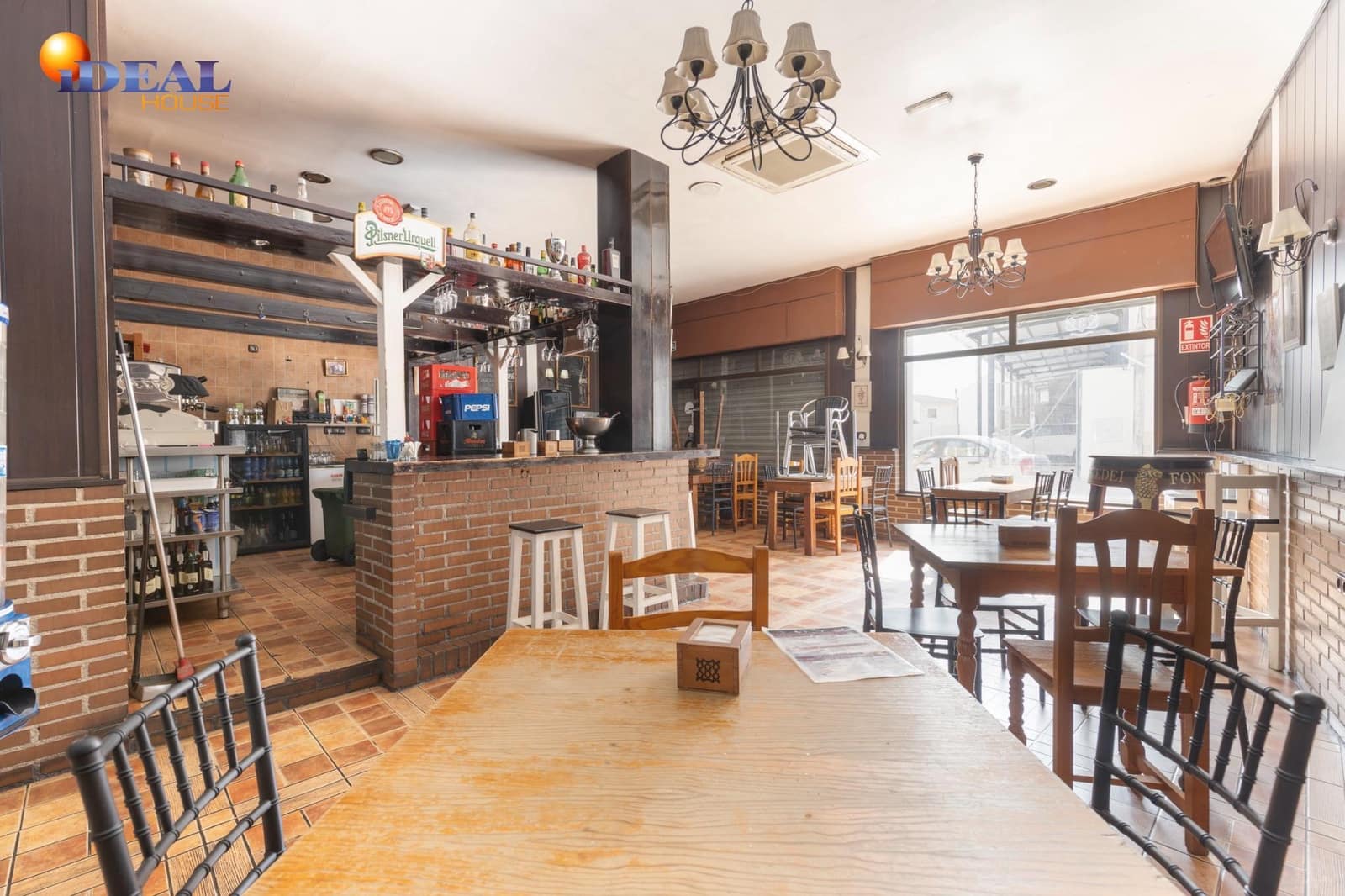 5 bedroom Townhouse for sale in Chauchina with garage - € 300,000 (Ref: 9434093)