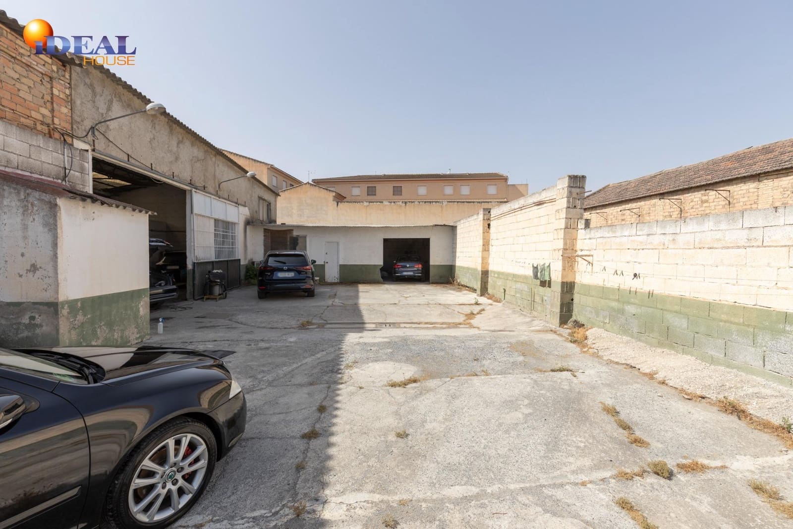 5 bedroom Townhouse for sale in Chauchina with garage - € 300,000 (Ref: 9434093)