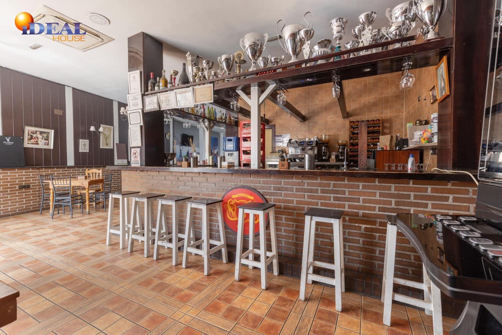 5 bedroom Townhouse for sale in Chauchina with garage - € 300,000 (Ref: 9434093)