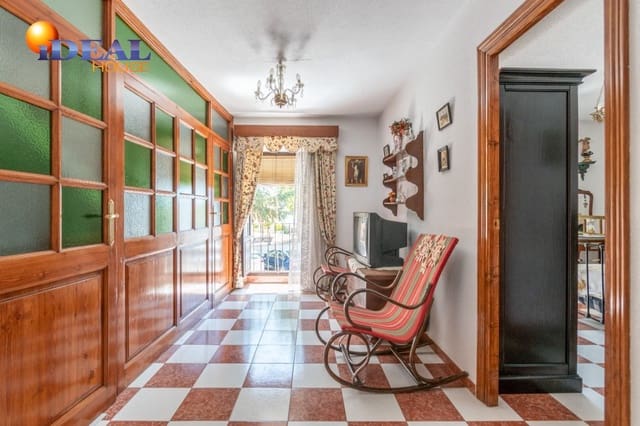 Casa de 3 habitaciones en Illora en venta - 79.000 € (Ref: 9434096)