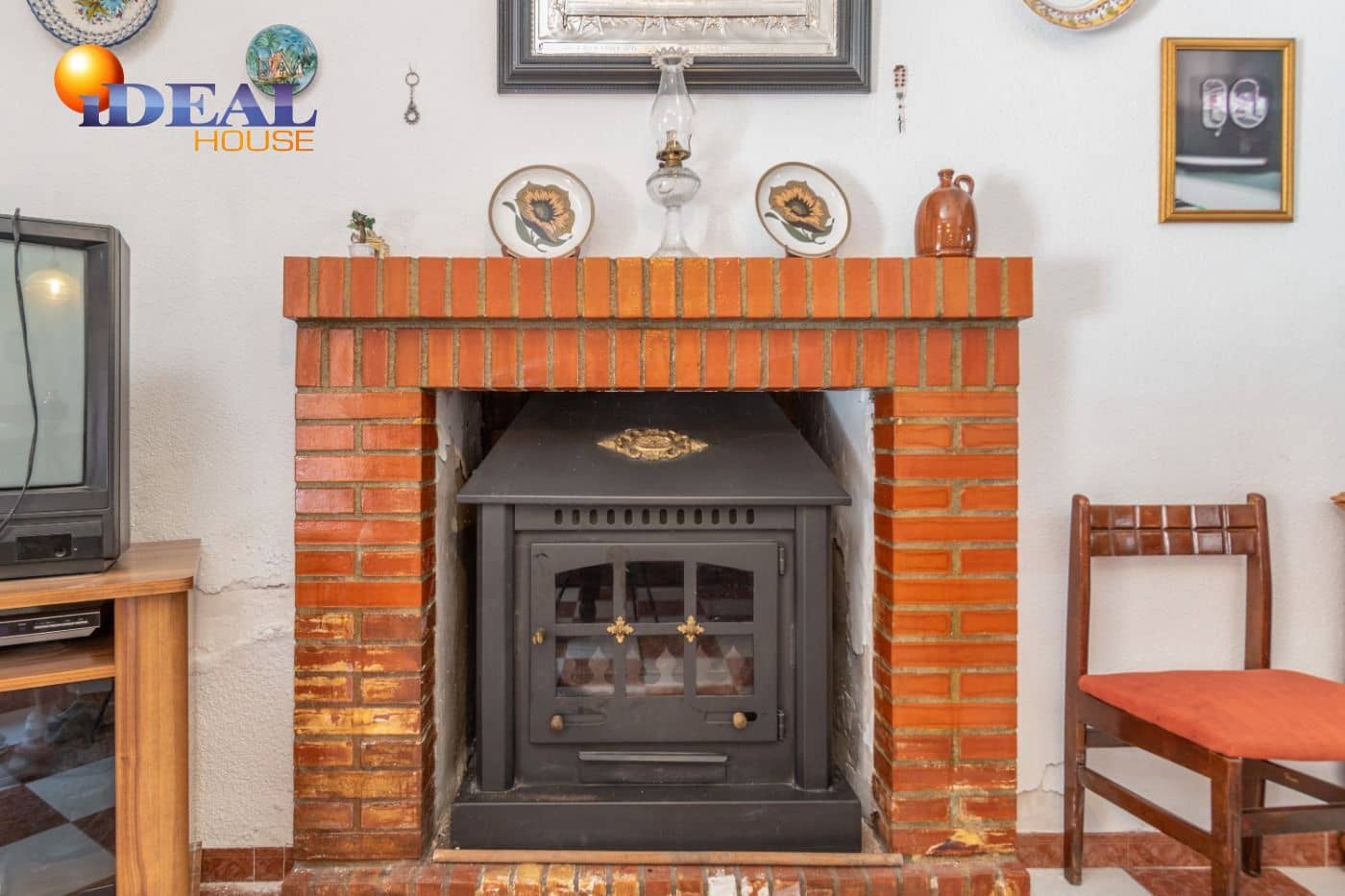 Casa de 3 habitaciones en Illora en venta - 79.000 € (Ref: 9434096)