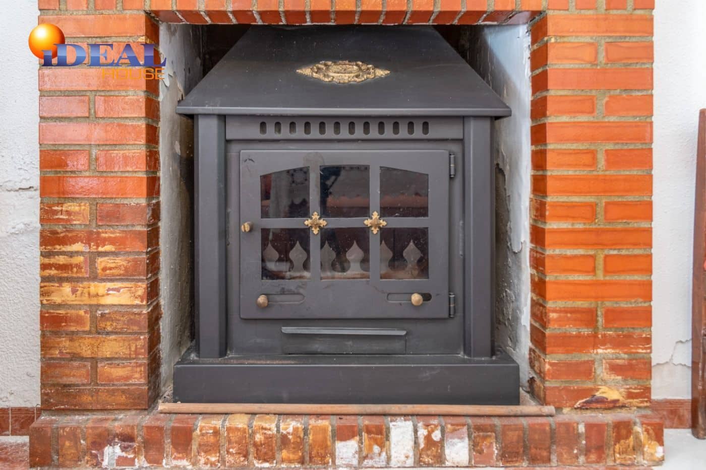 Casa de 3 habitaciones en Illora en venta - 79.000 € (Ref: 9434096)