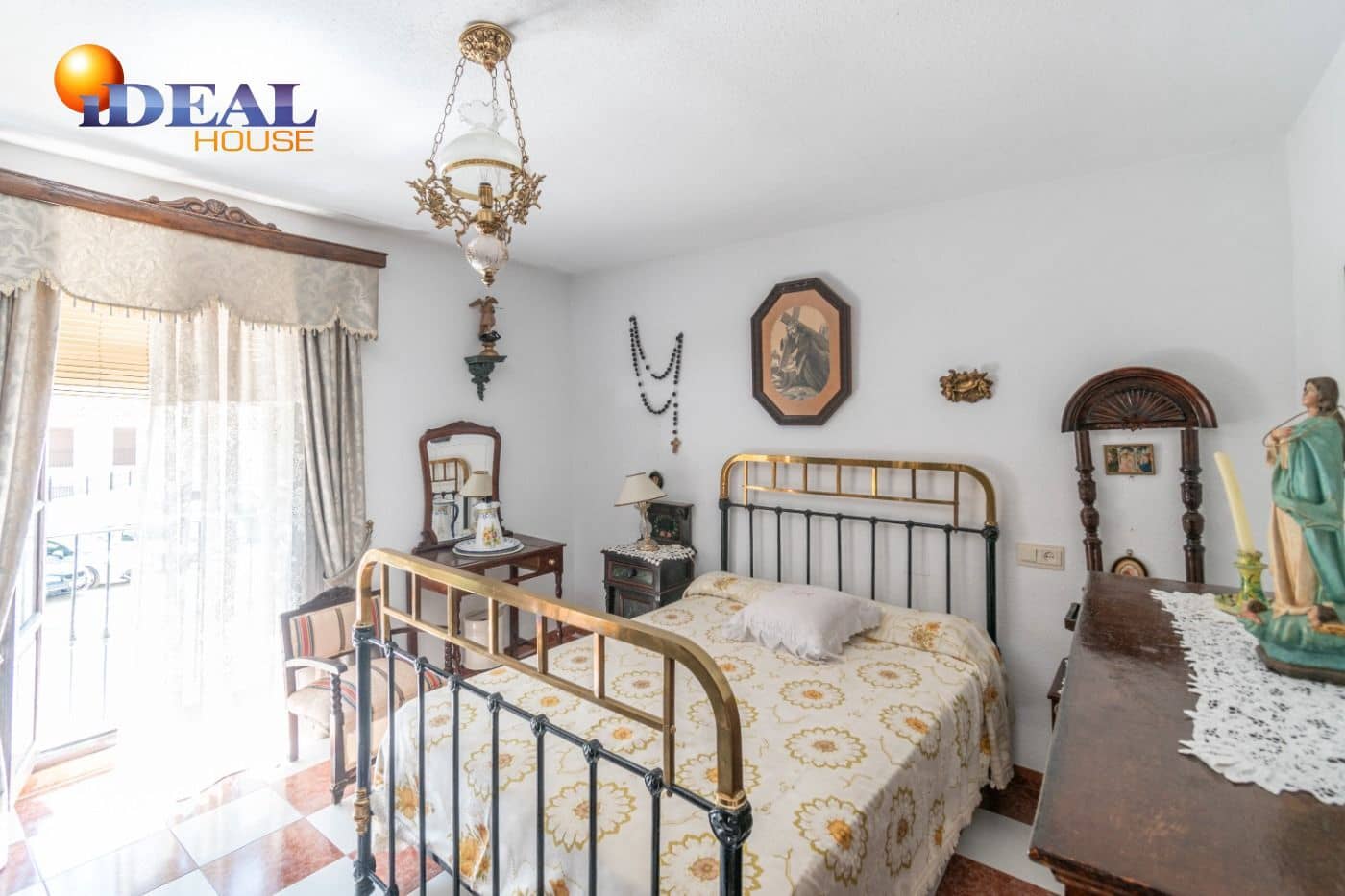 Casa de 3 habitaciones en Illora en venta - 79.000 € (Ref: 9434096)