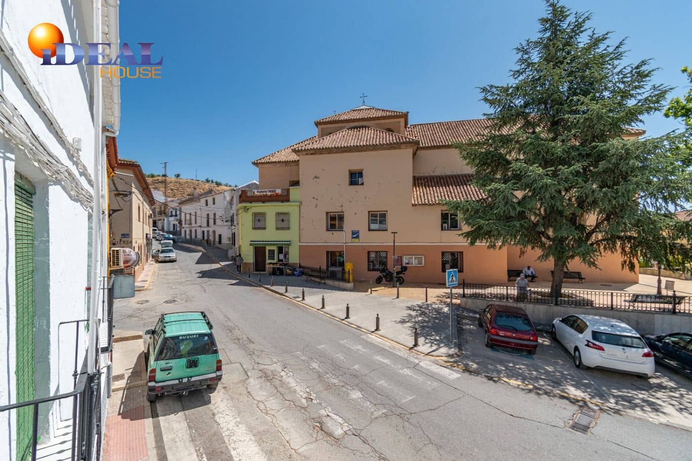 Casa de 3 habitaciones en Illora en venta - 79.000 € (Ref: 9434096)