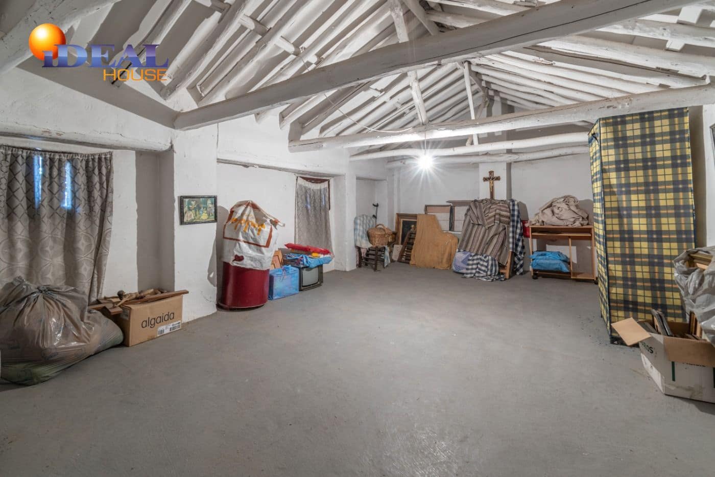 Casa de 3 habitaciones en Illora en venta - 79.000 € (Ref: 9434096)