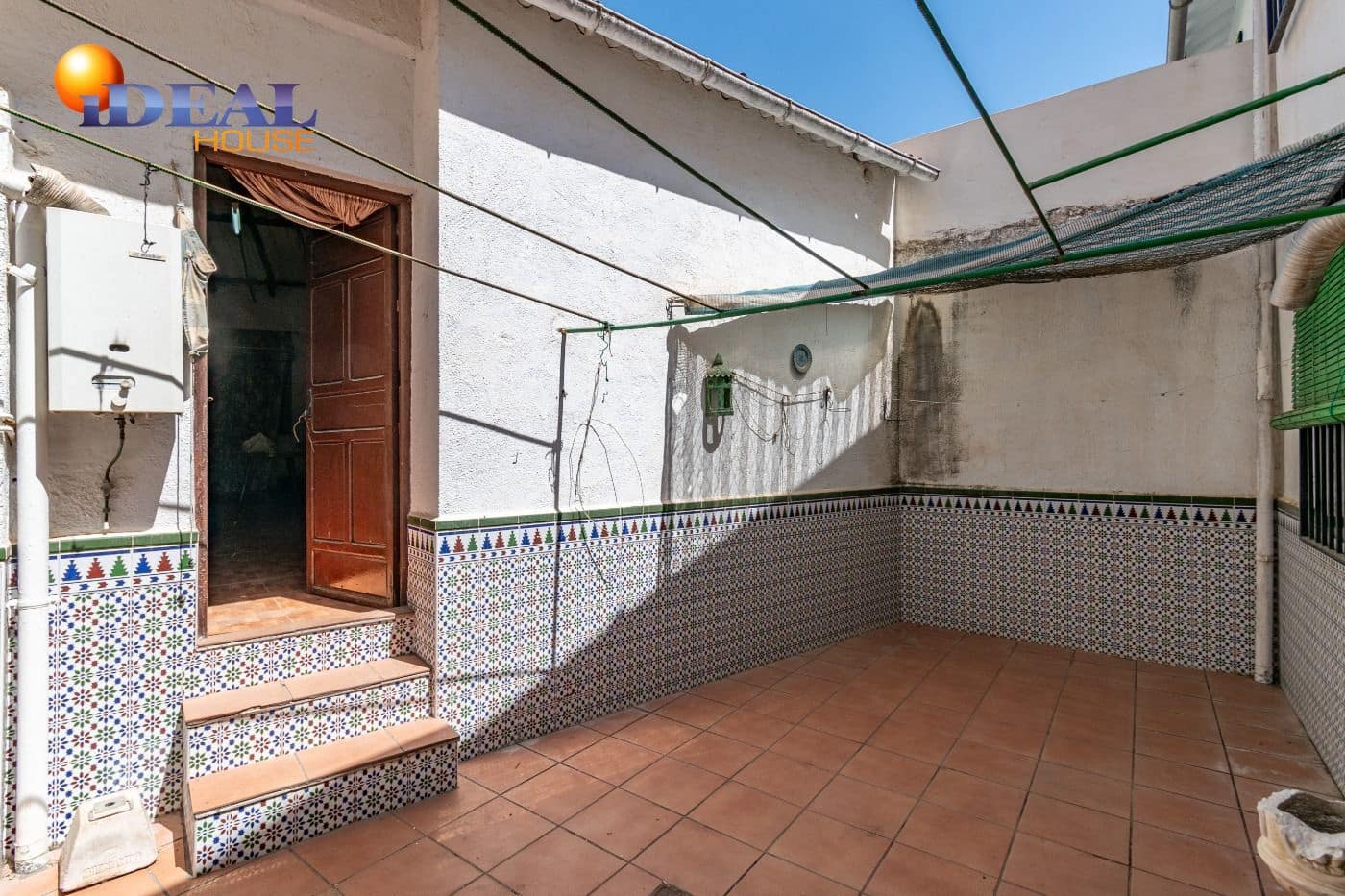 Casa de 3 habitaciones en Illora en venta - 79.000 € (Ref: 9434096)