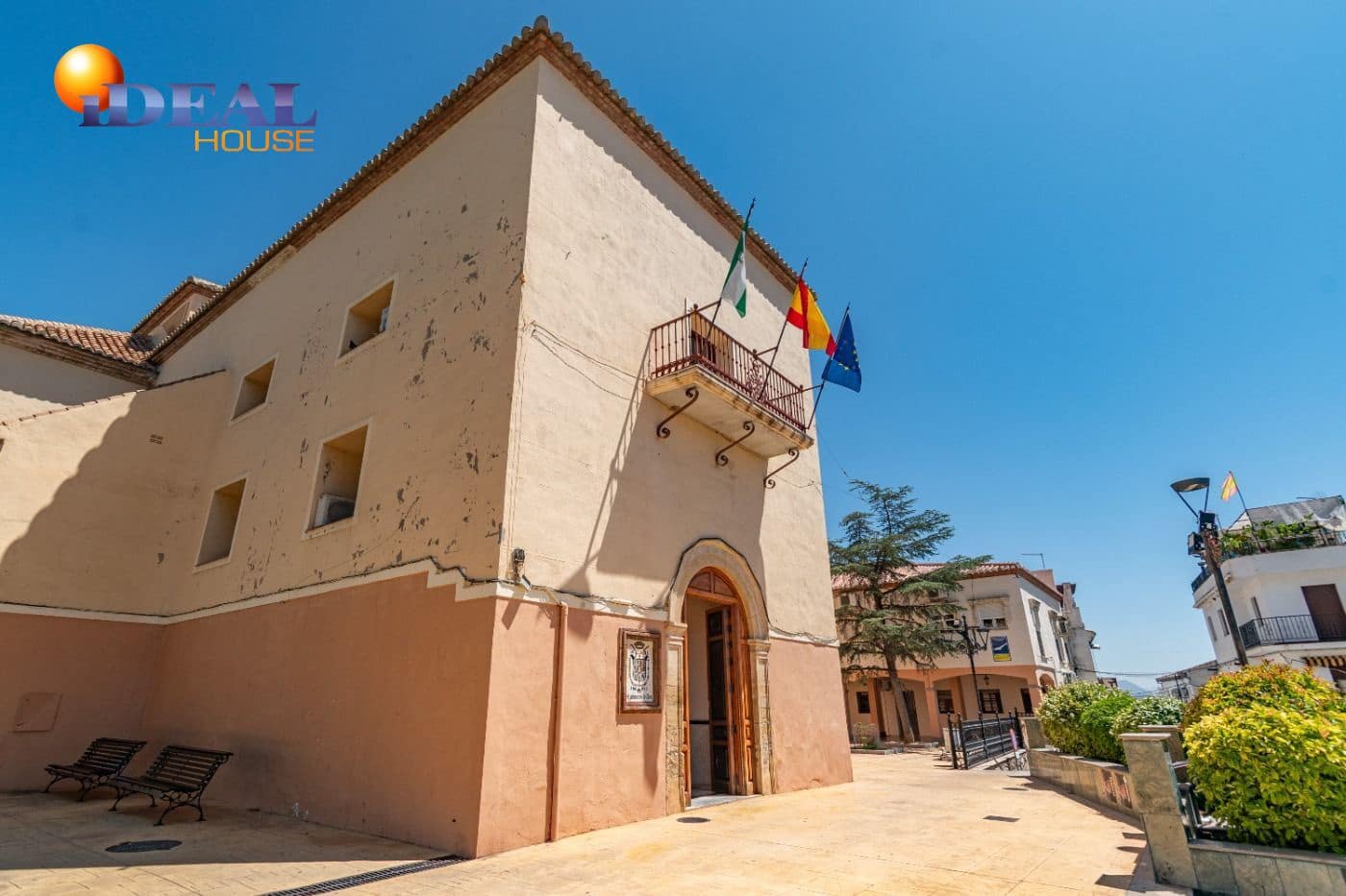 Casa de 3 habitaciones en Illora en venta - 79.000 € (Ref: 9434096)