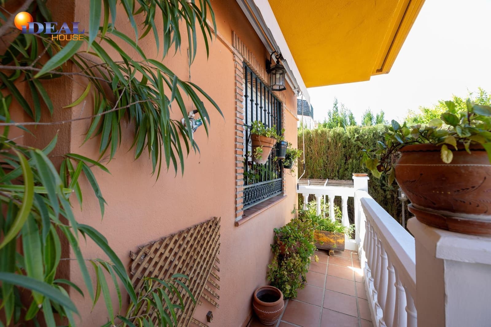 5 makuuhuone Huvila myytävänä paikassa Cullar Vega mukana uima-altaan 
autotalli - 370 000 € (Ref: 9434098)