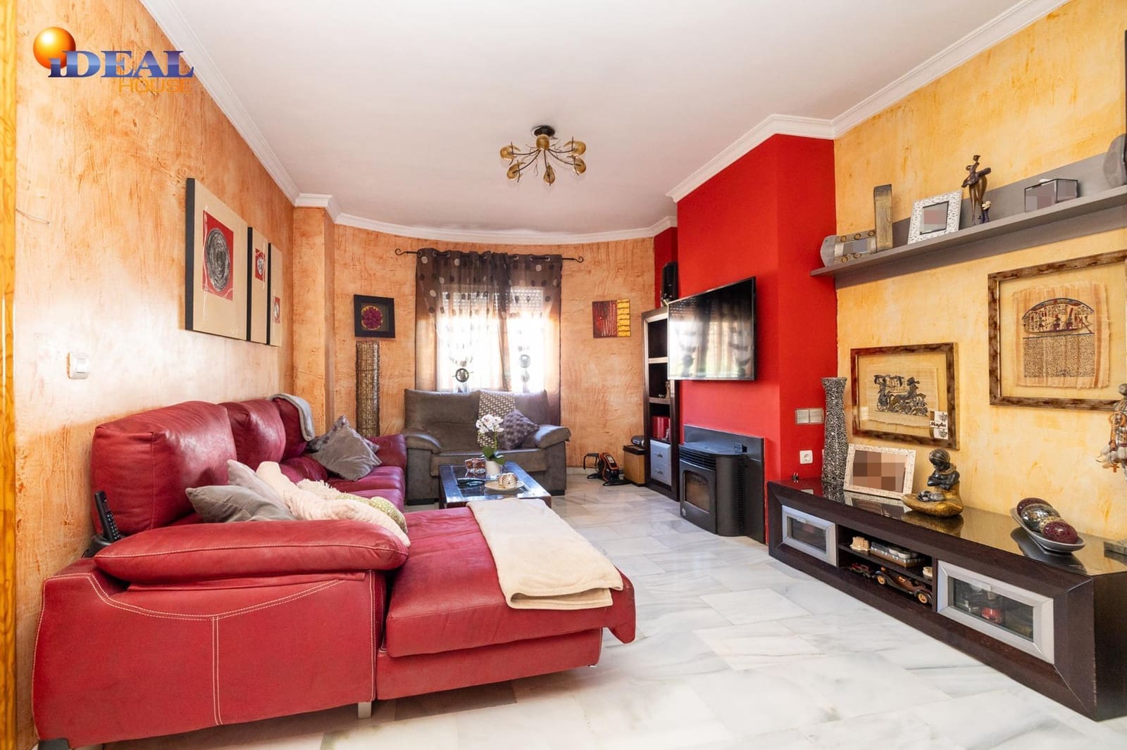 5 makuuhuone Huvila myytävänä paikassa Cullar Vega mukana uima-altaan 
autotalli - 370 000 € (Ref: 9434098)