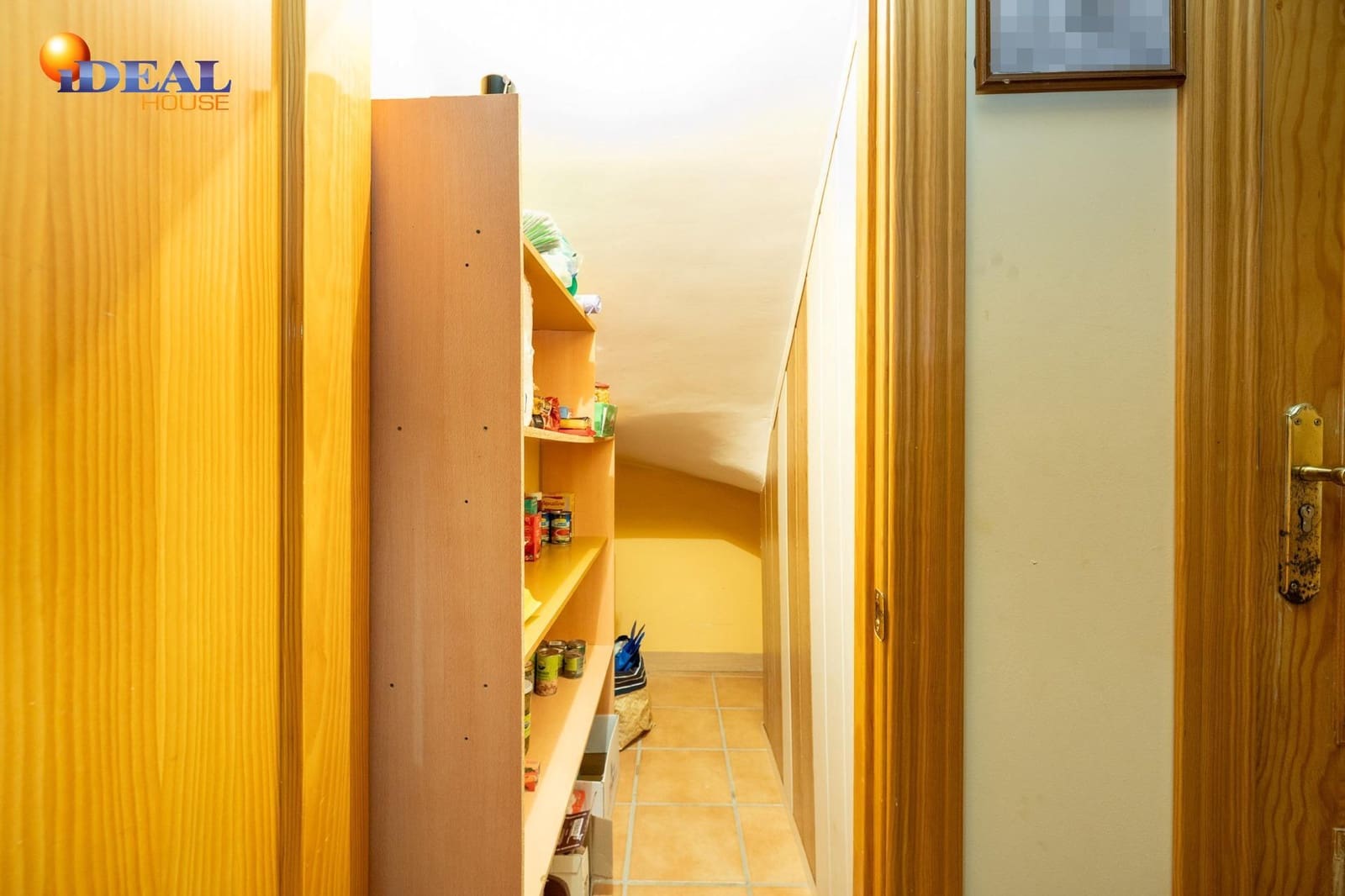 5 makuuhuone Huvila myytävänä paikassa Cullar Vega mukana uima-altaan 
autotalli - 370 000 € (Ref: 9434098)