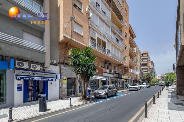 Piso de 3 habitaciones en Motril en venta - 170.000 € (Ref: 9434099)
