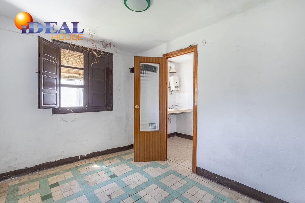 11 bedroom Townhouse for sale in Granada city - € 1,500,000 (Ref: 9434100)