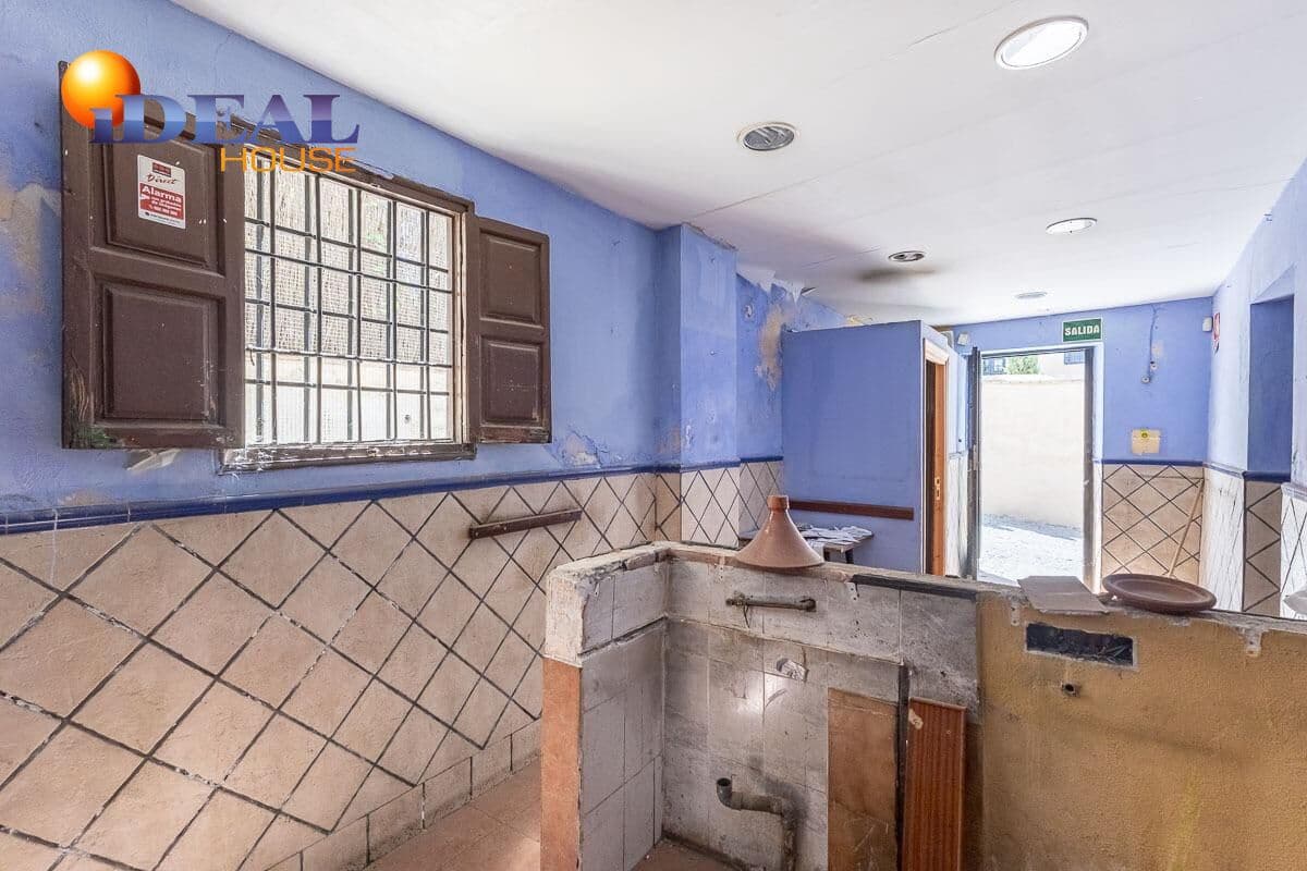 11 bedroom Townhouse for sale in Granada city - € 1,500,000 (Ref: 9434100)