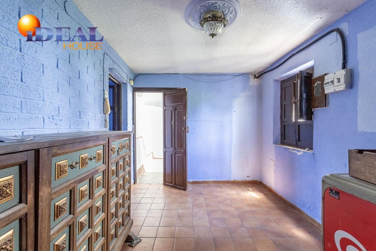 11 bedroom Townhouse for sale in Granada city - € 1,500,000 (Ref: 9434100)