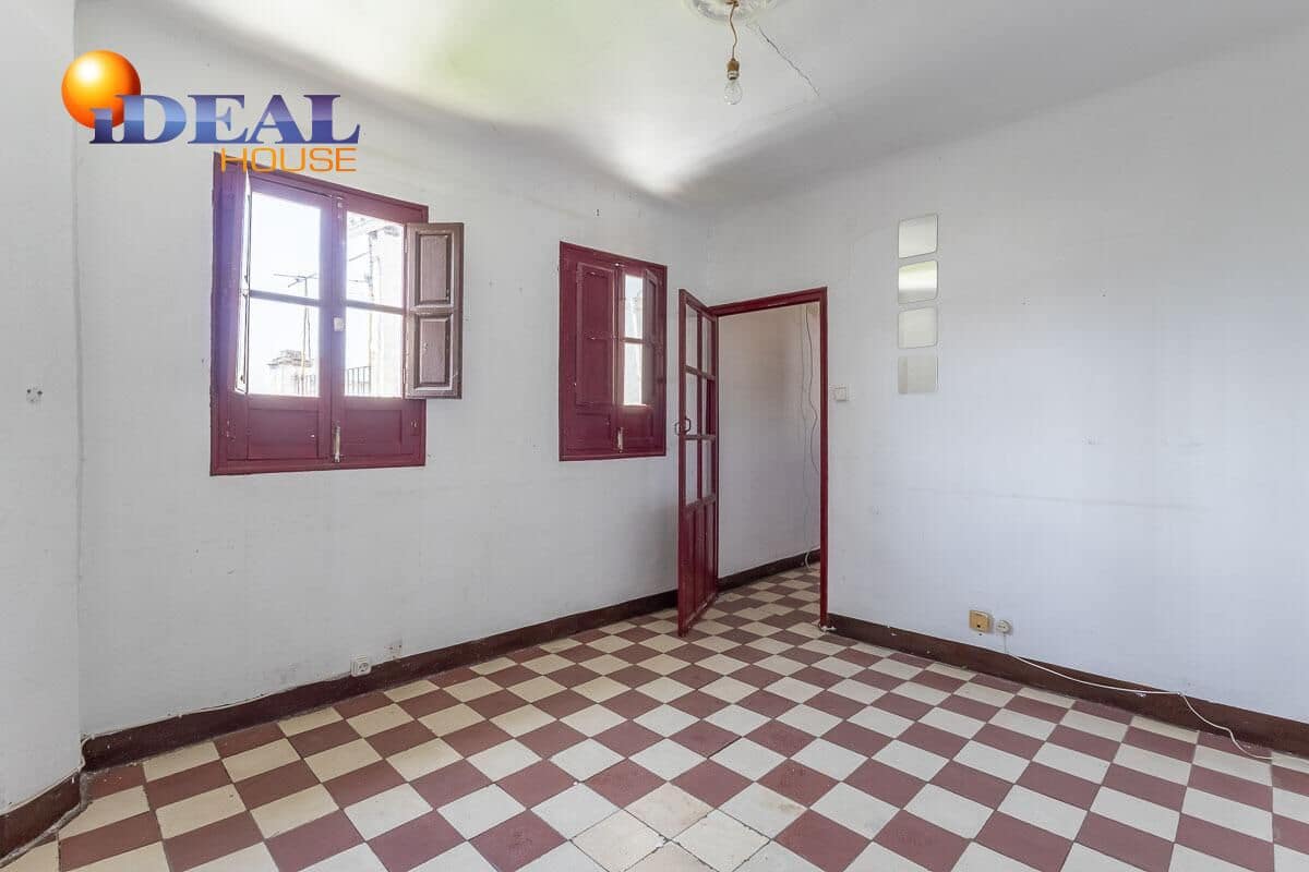 11 bedroom Townhouse for sale in Granada city - € 1,500,000 (Ref: 9434100)