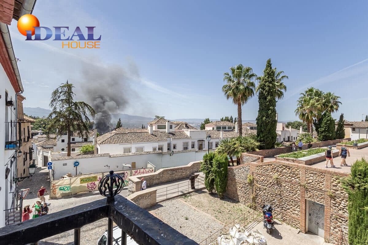 11 bedroom Townhouse for sale in Granada city - € 1,500,000 (Ref: 9434100)