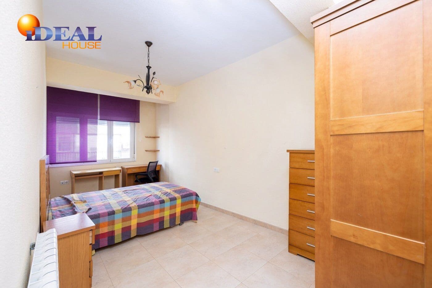 4 bedroom Flat for sale in Granada city - € 330,000 (Ref: 9434102)