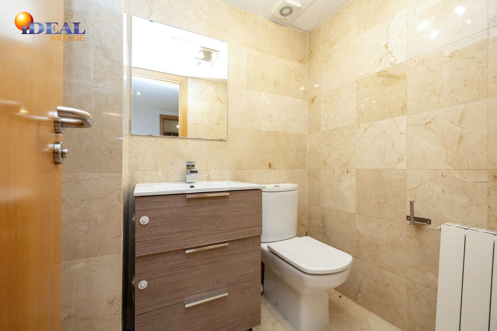 Casa de 4 habitaciones en Granada ciudad en venta con piscina garaje - 520.000 € (Ref: 9434103)