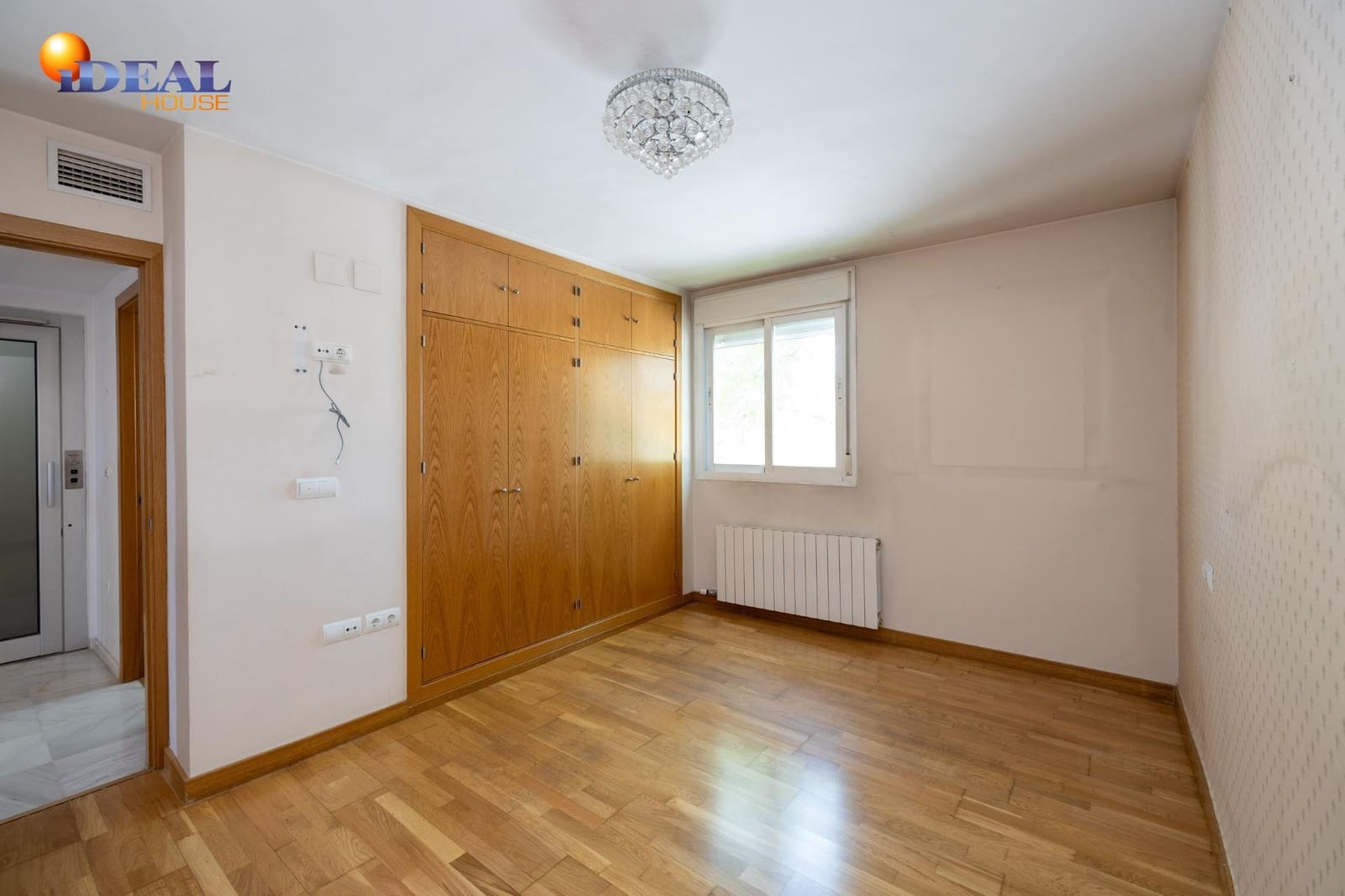 Casa de 4 habitaciones en Granada ciudad en venta con piscina garaje - 520.000 € (Ref: 9434103)