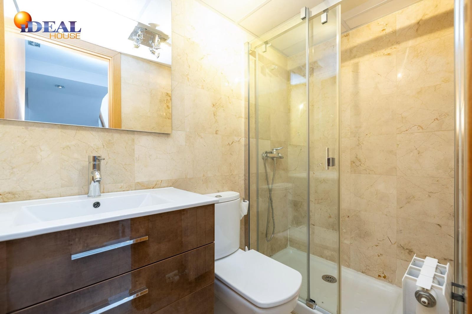 Casa de 4 habitaciones en Granada ciudad en venta con piscina garaje - 520.000 € (Ref: 9434103)