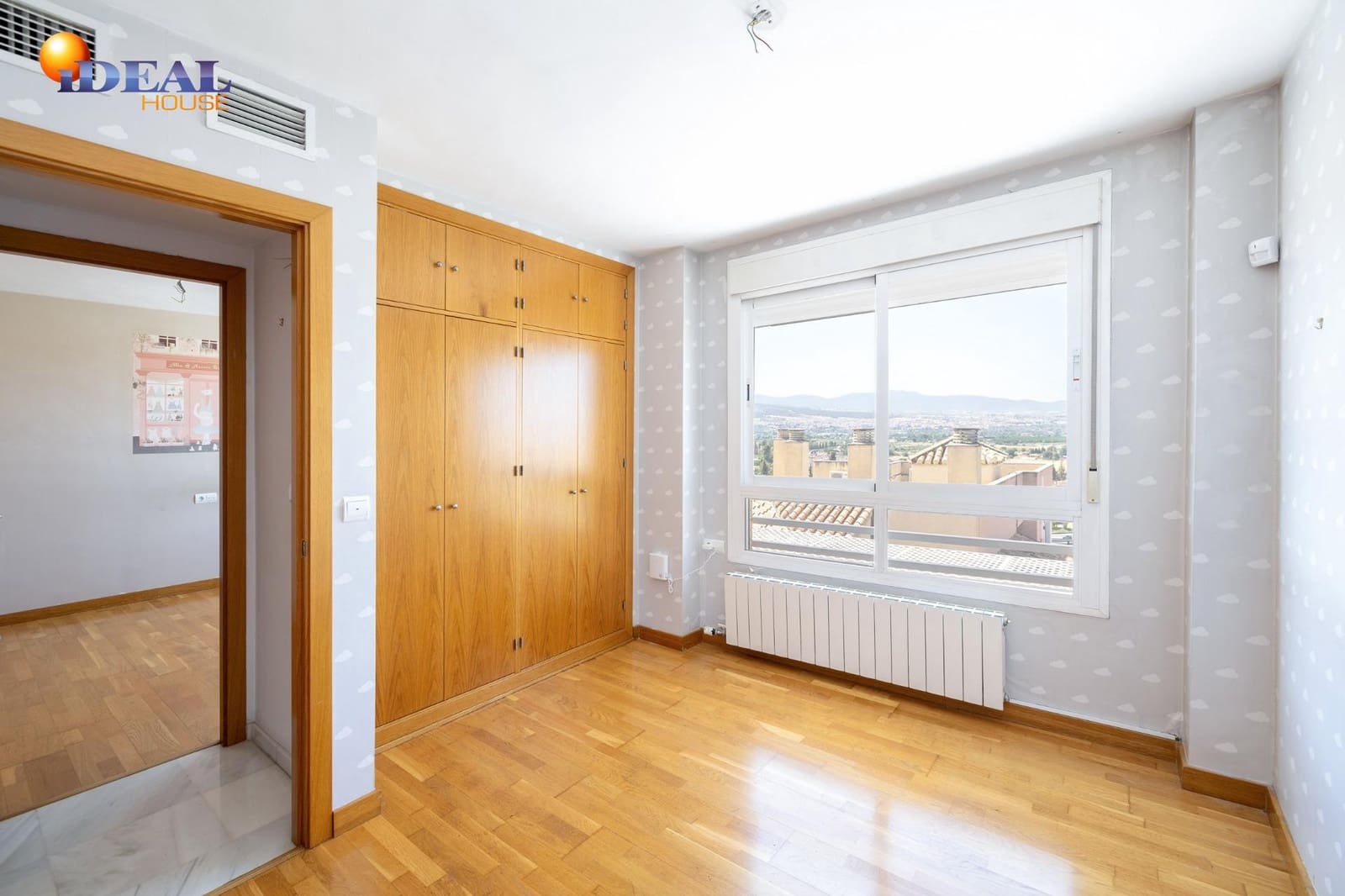 Casa de 4 habitaciones en Granada ciudad en venta con piscina garaje - 520.000 € (Ref: 9434103)