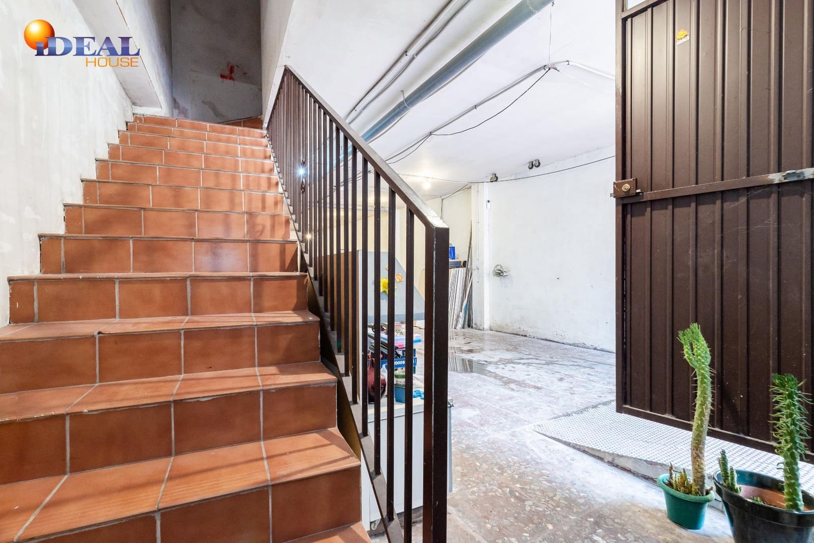 3 bedroom Townhouse for sale in Cogollos Vega - € 124,900 (Ref: 9434104)