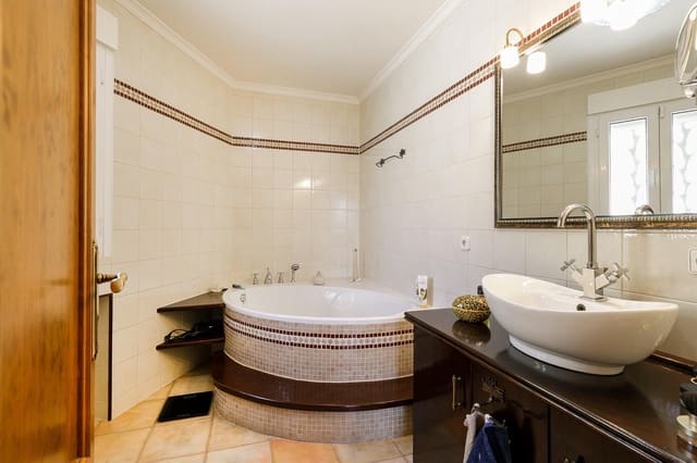 4 soverom Finca/Herregård til salgs i Tozar, Moclín - € 138 000 (Ref: 9434105)