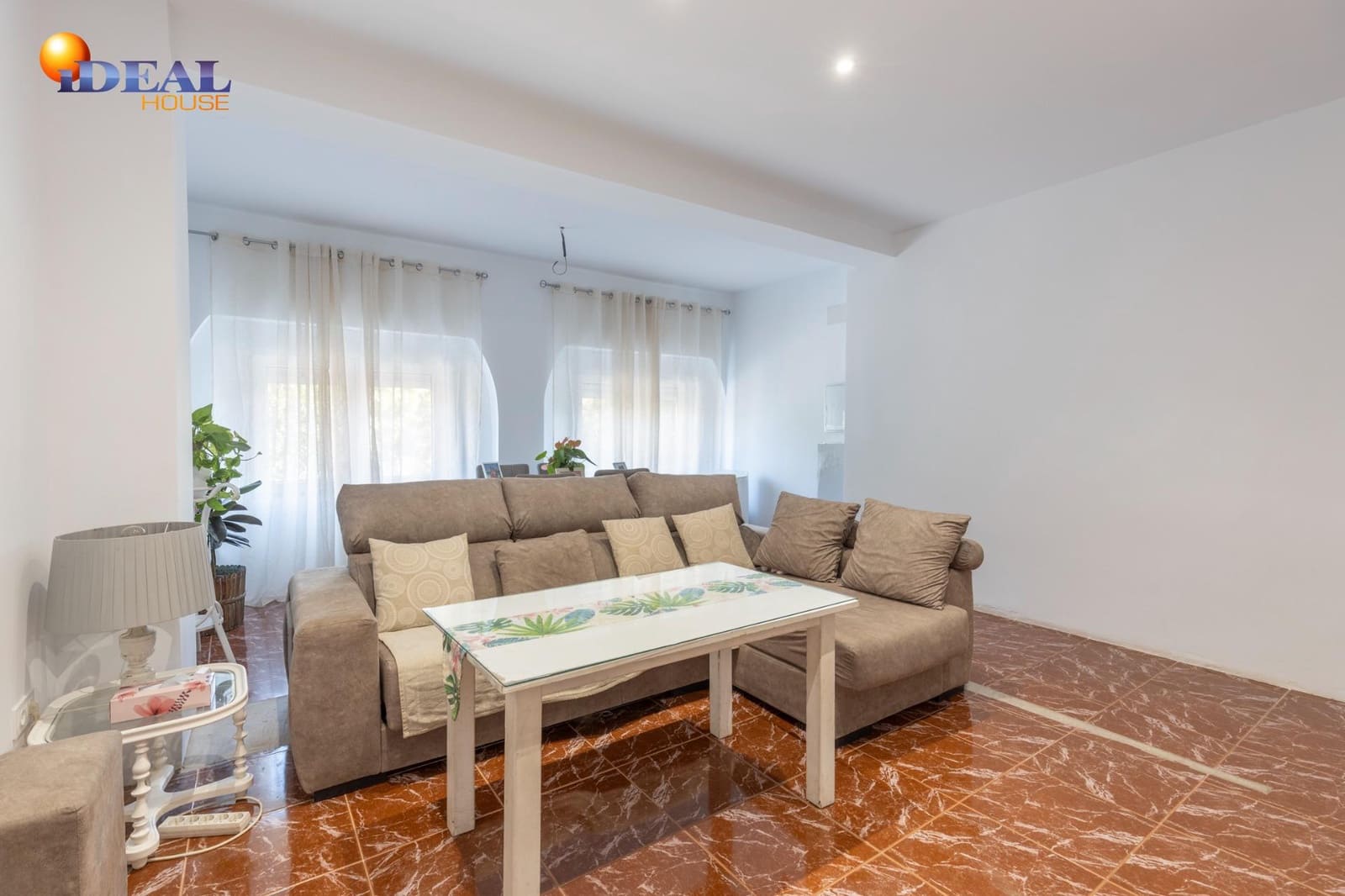 4 slaapkamer Huis te koop in Padul met garage - € 183.000 (Ref: 9434107)