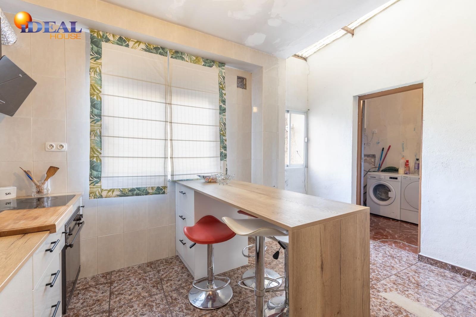 4 slaapkamer Huis te koop in Padul met garage - € 183.000 (Ref: 9434107)