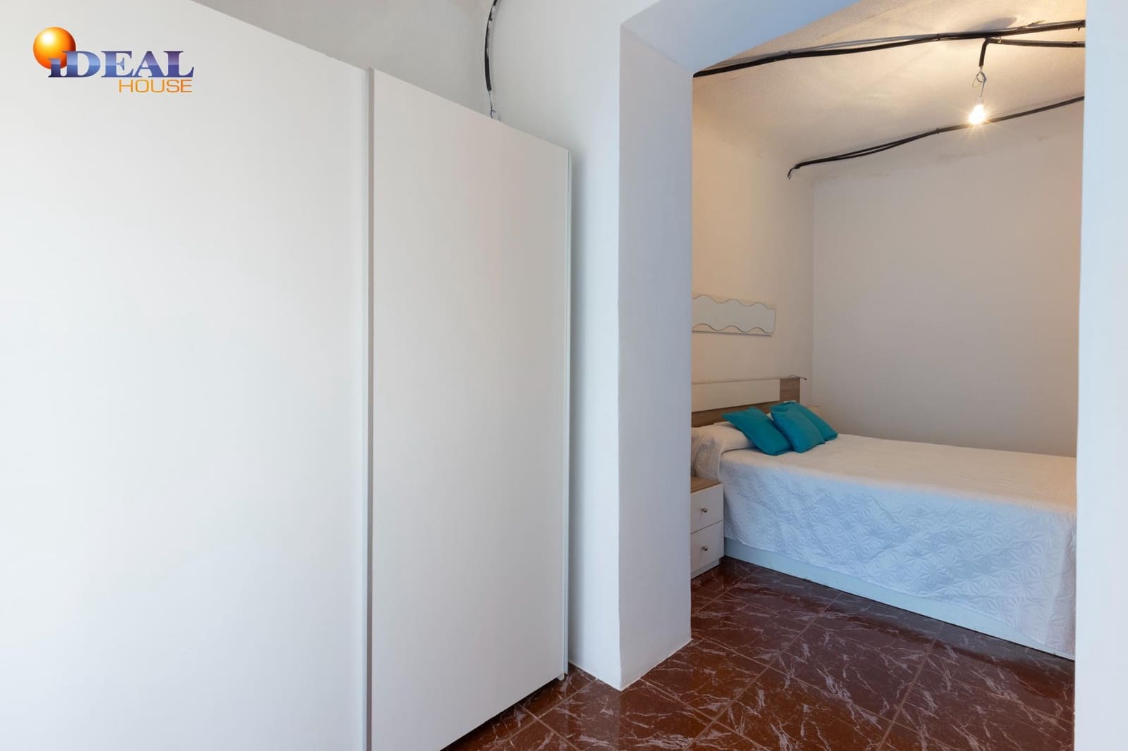 4 slaapkamer Huis te koop in Padul met garage - € 183.000 (Ref: 9434107)