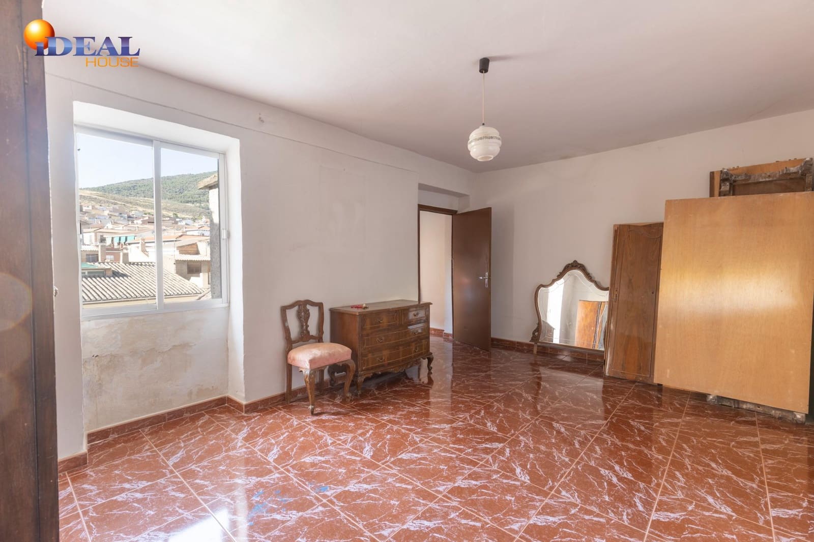 4 slaapkamer Huis te koop in Padul met garage - € 183.000 (Ref: 9434107)